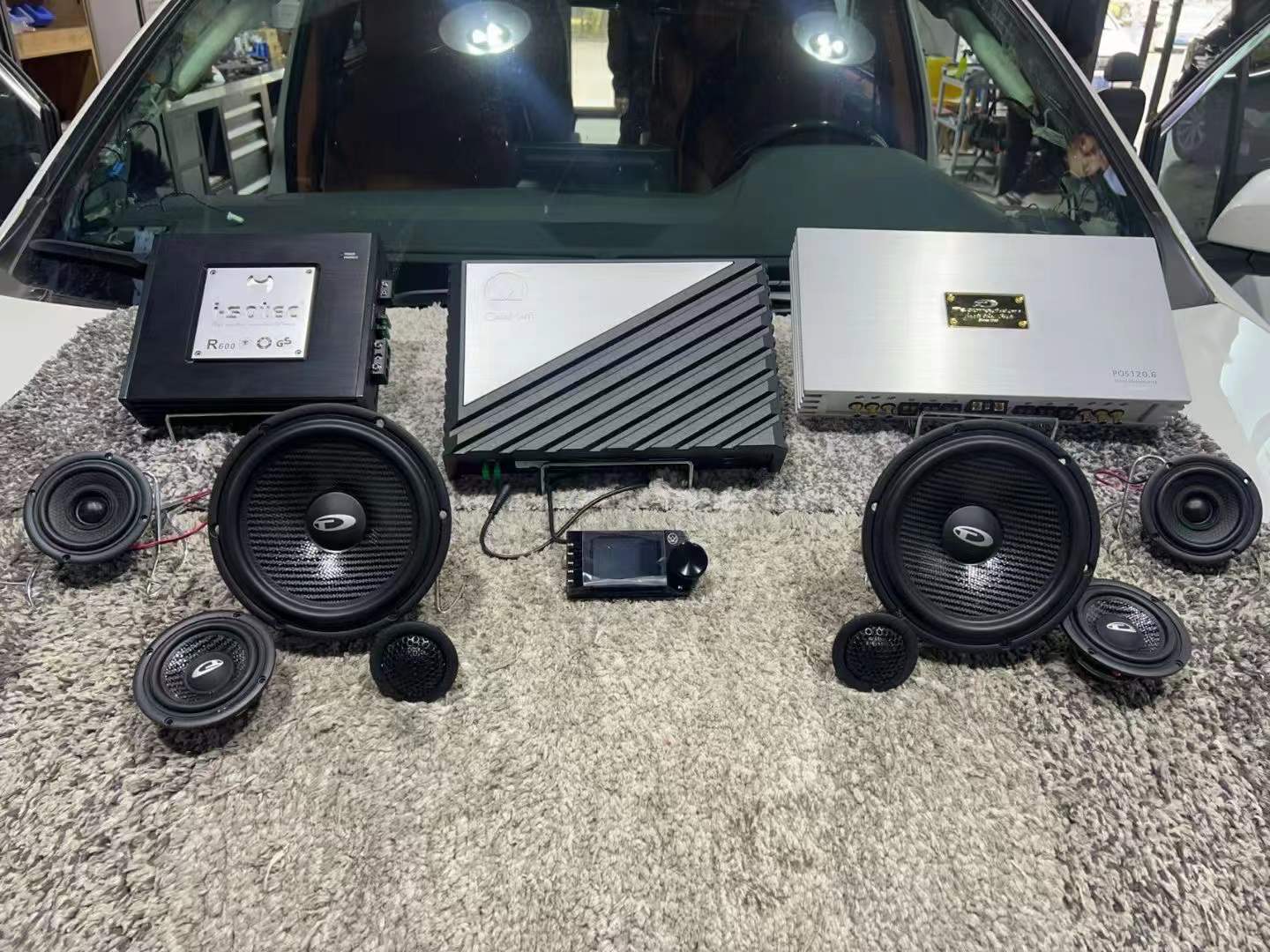 丰田塞纳音响升级器材细节和接线检查