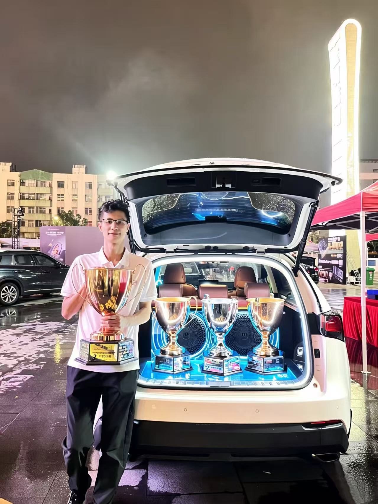 宝马X3汽车音响比赛交流和团队经验